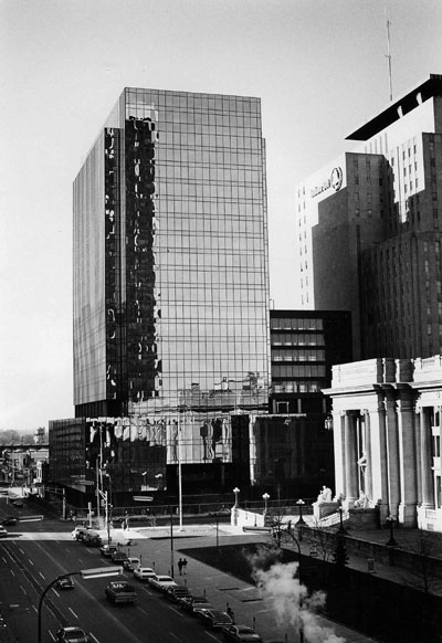 New building 1975